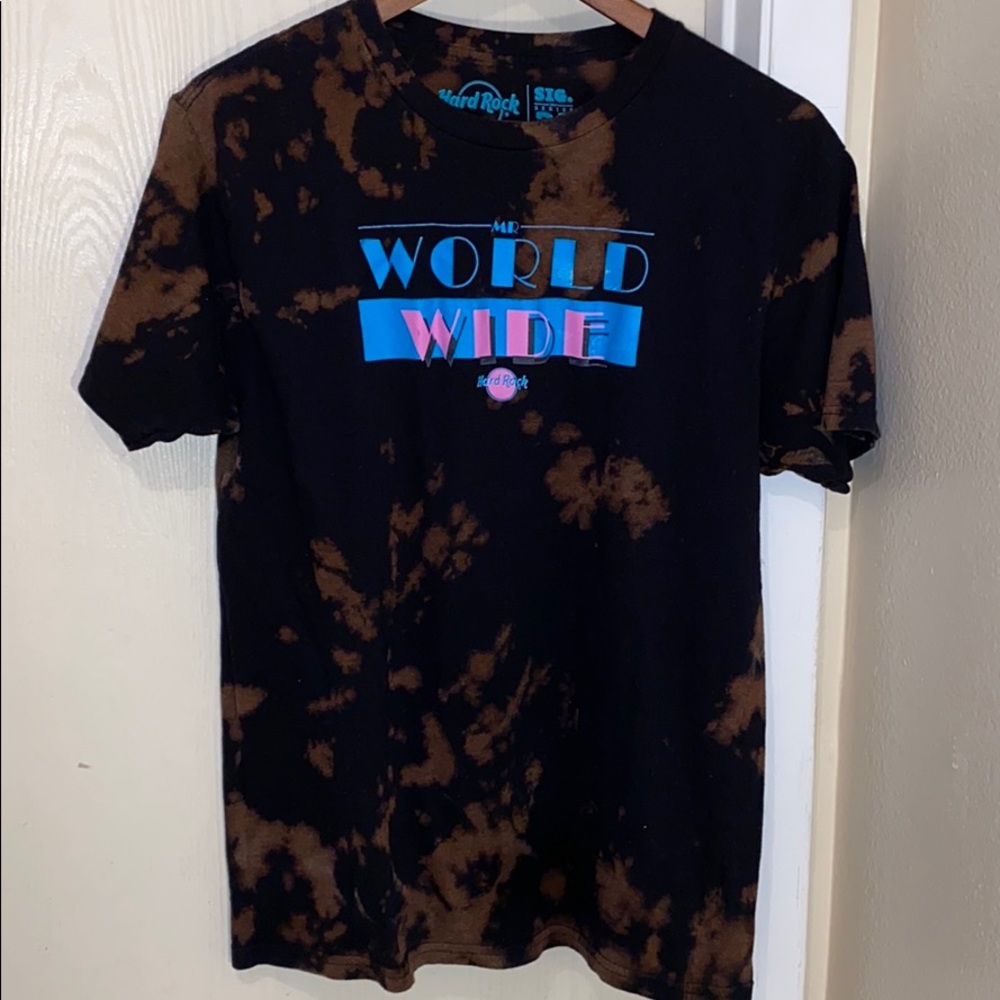 Bleach wash Hard Rock Casino graphic tee